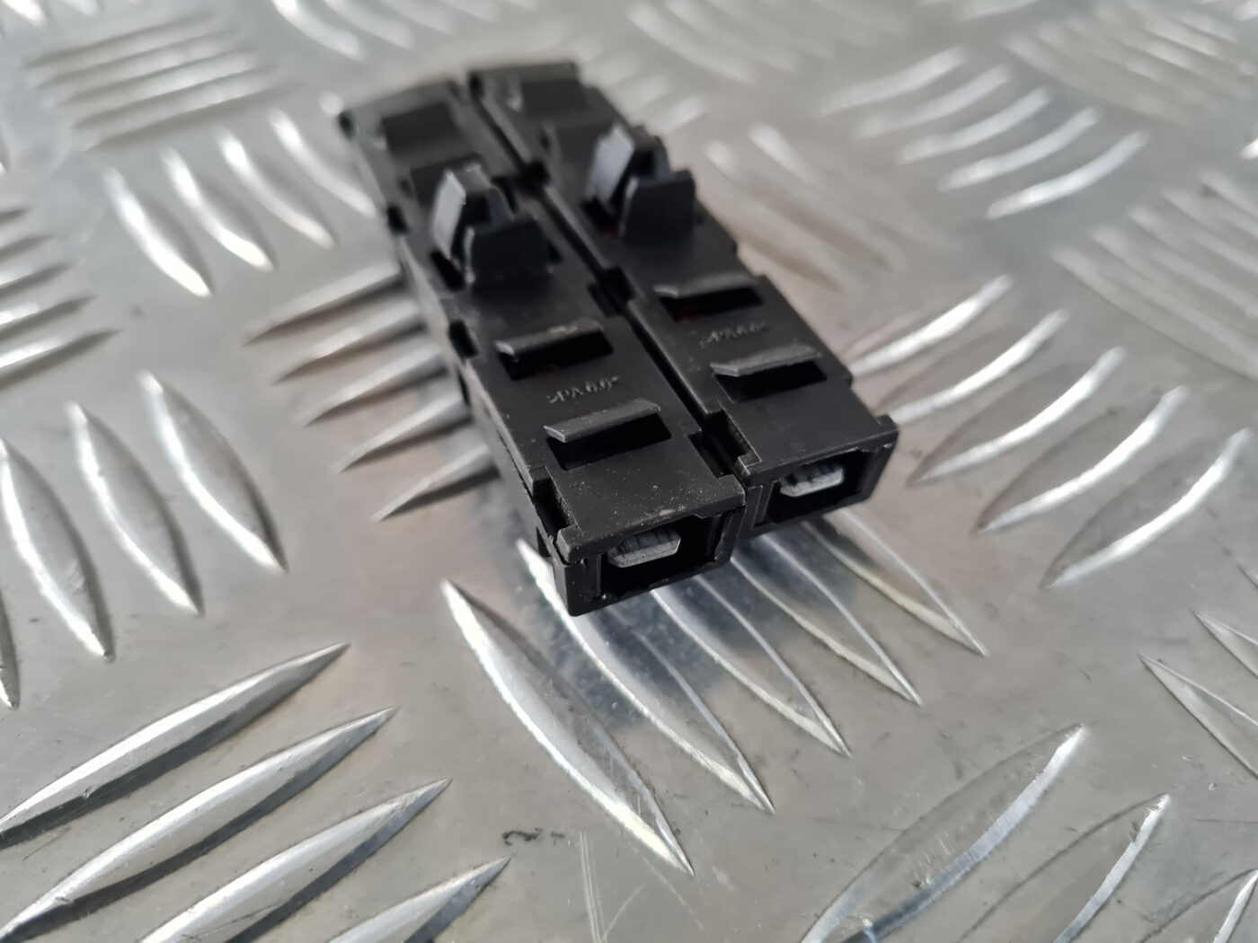 Antenas pastiprinātāja bloks priekš VW GOLF 6 2011