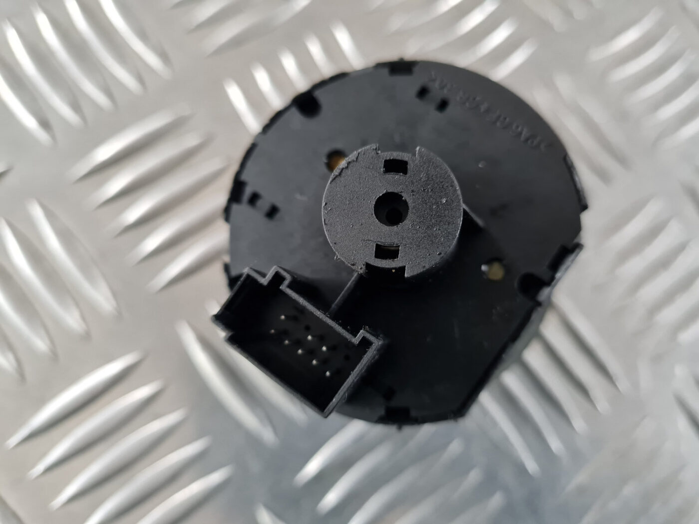 Gaismas slēdzis priekš VW GOLF 6 2011 3 Gaismas slēdzis priekš VW GOLF 6 2011