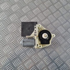 Elektrisko stiklu motors priekš VW GOLF 6 2011