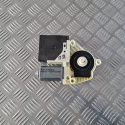 Elektrisko stiklu motors priekš VW GOLF 6 2011