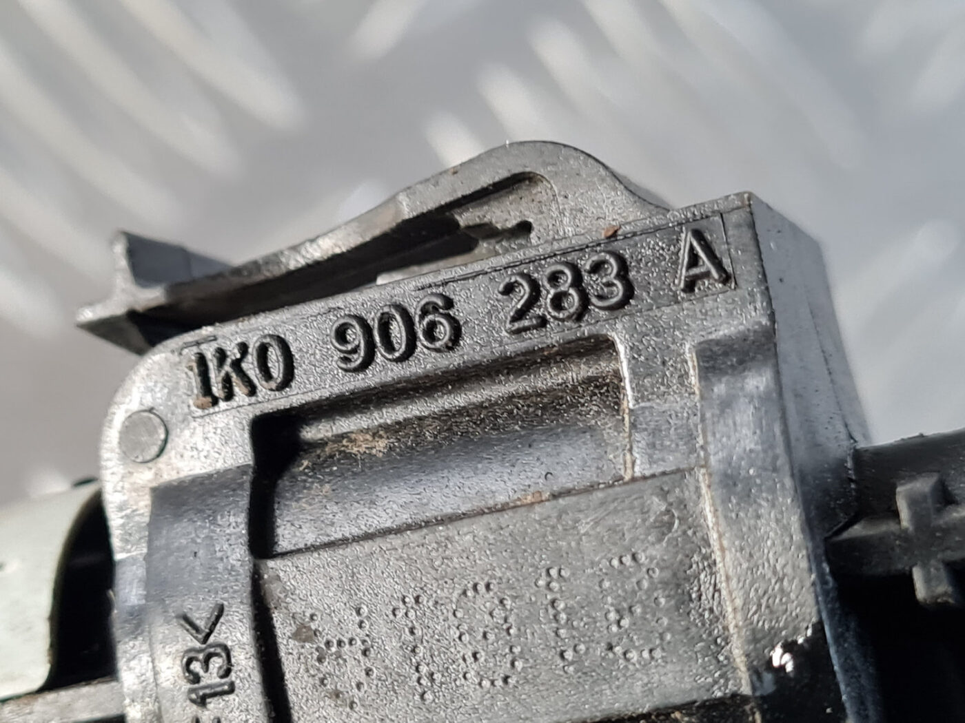 Solenoīda vakuuma vārsts priekš VW GOLF 6 2011