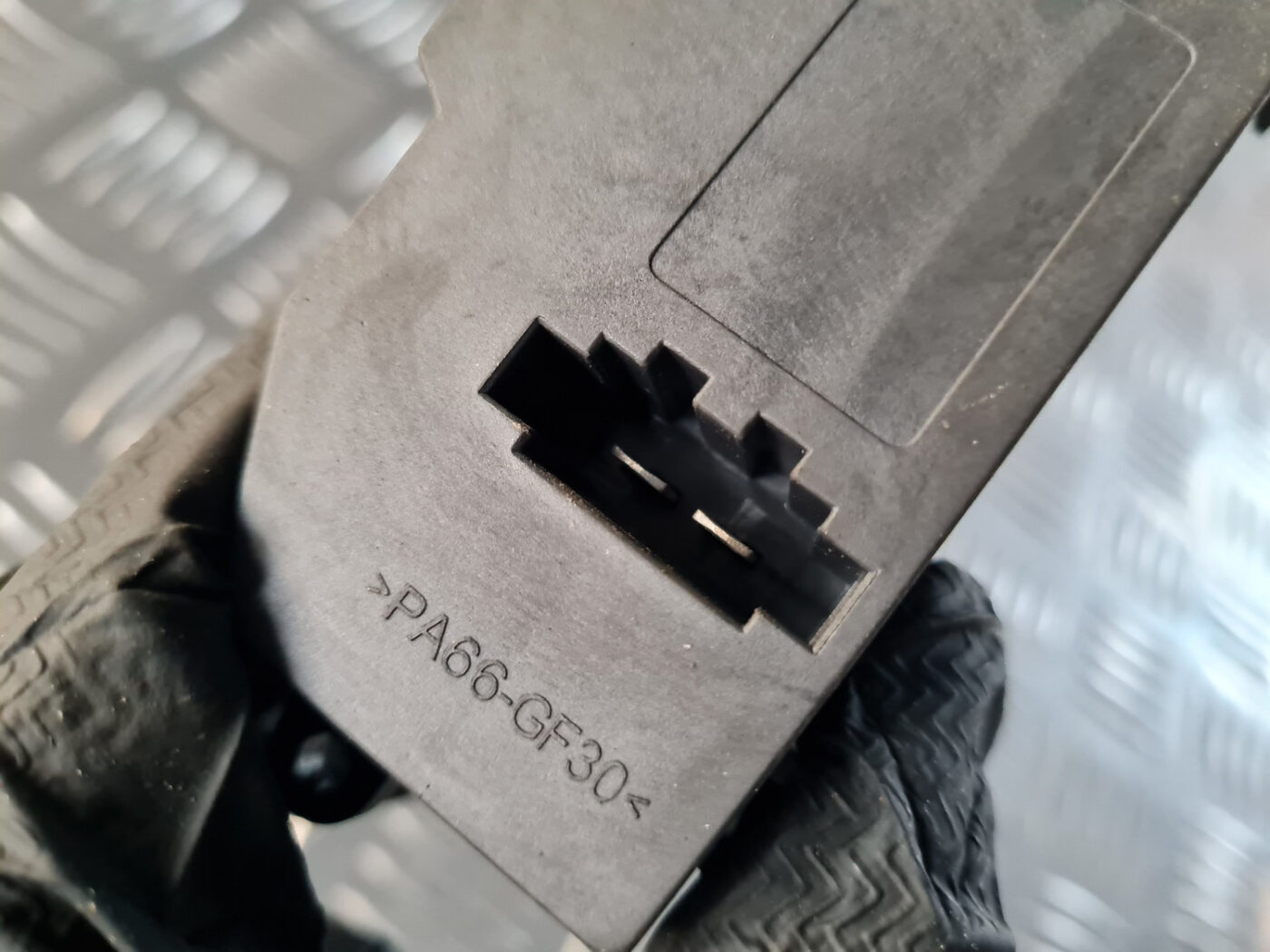 Salona ventilatora rezistors priekš VW GOLF 6 2011