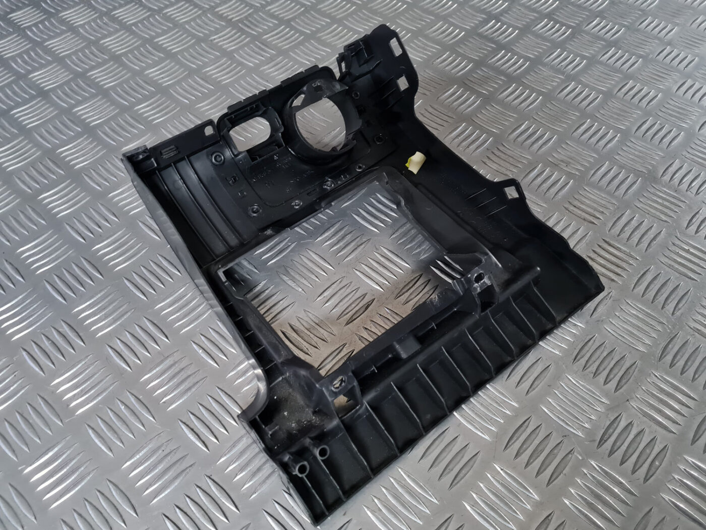 Gaismas slēdža apdare (uz paneļa) priekš VW GOLF 6 2011