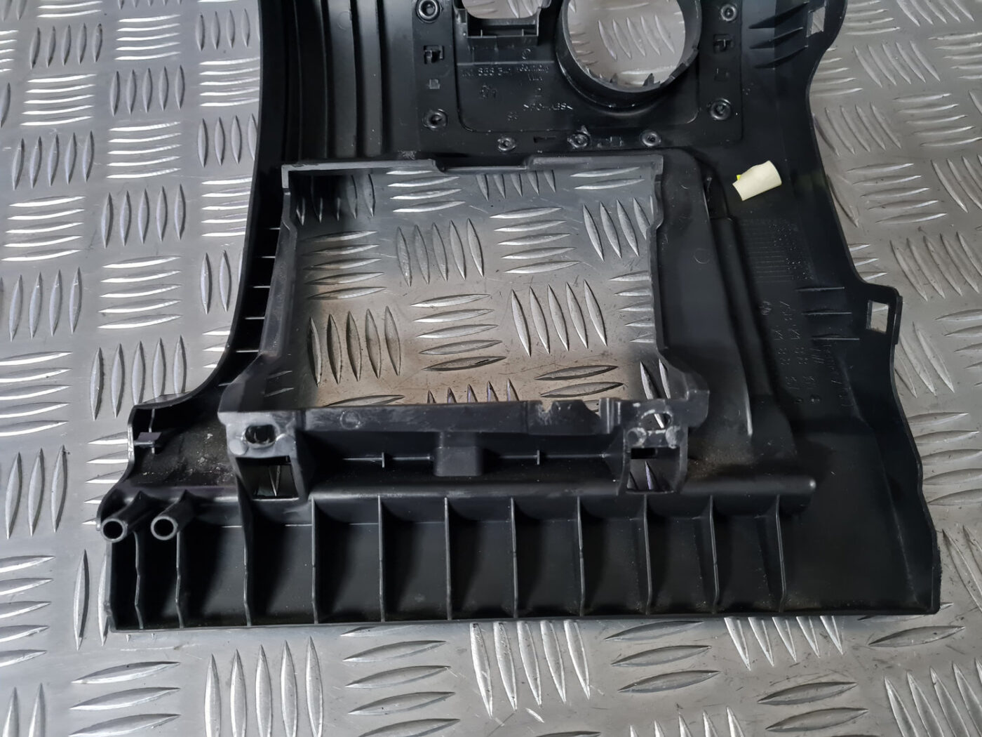 Gaismas slēdža apdare (uz paneļa) priekš VW GOLF 6 2011