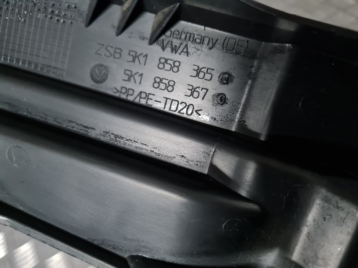 Gaismas slēdža apdare (uz paneļa) priekš VW GOLF 6 2011