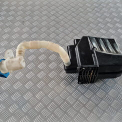 Mazgātāja šķidruma tvertne priekš VW GOLF 6 2011