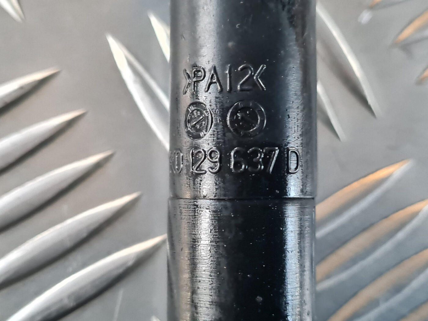 Gaisa filtra korpusa caurule priekš VW GOLF 6 2011 3 Gaisa filtra korpusa caurule priekš VW GOLF 6 2011