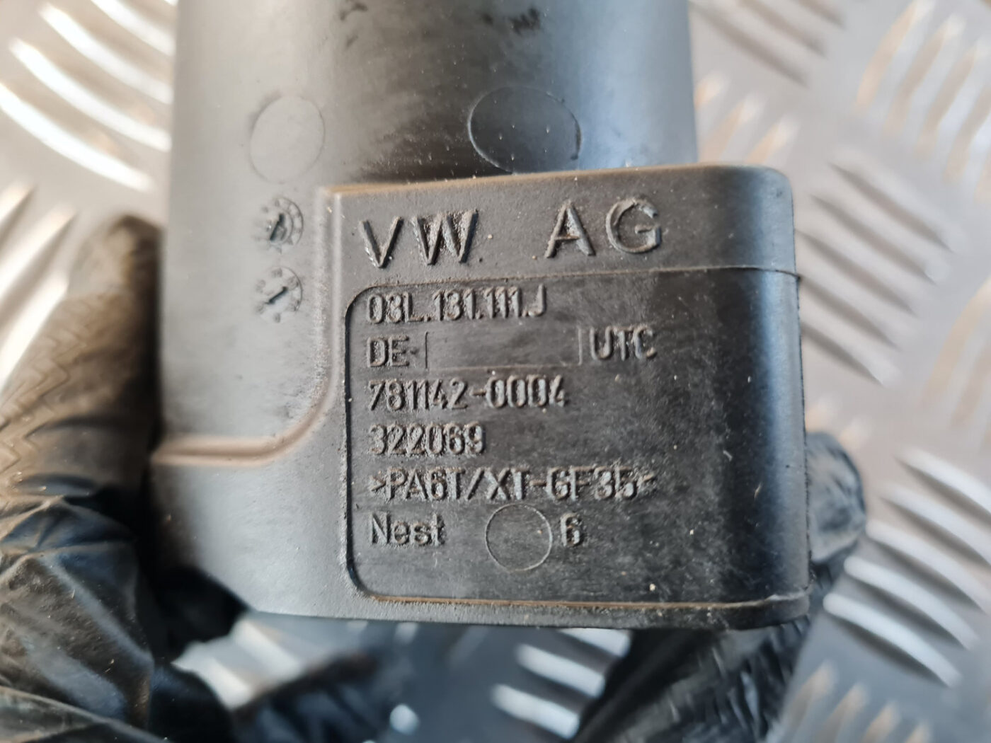 Turbīnas caurule priekš VW GOLF 6 2011