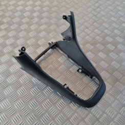 Centrālās konsoles (apdares) sānu panelis priekš VW GOLF 6 2011