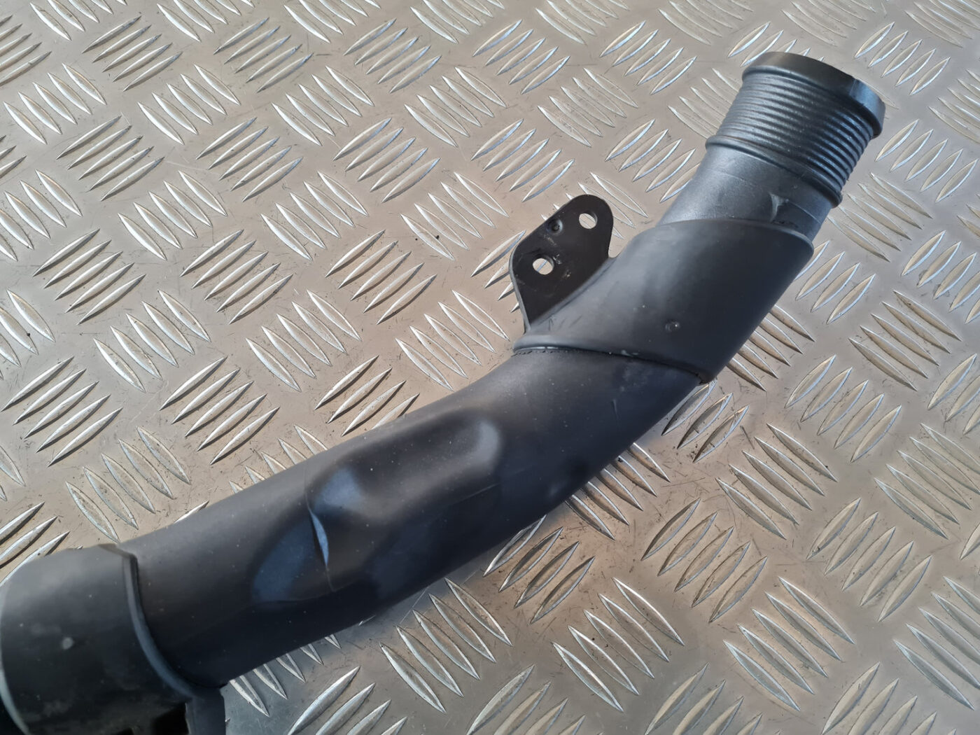 Auto detaļa priekš VW GOLF 6 2011 2 Auto detaļa priekš VW GOLF 6 2011