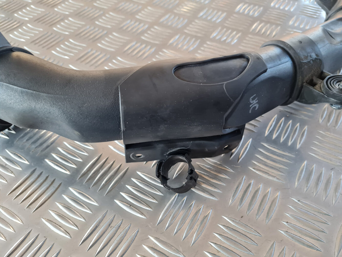 Auto detaļa priekš VW GOLF 6 2011 7 Auto detaļa priekš VW GOLF 6 2011