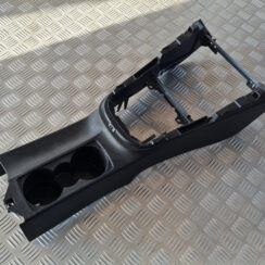 Centrālās konsoles apdares lielākā daļa priekš VW GOLF 6 2011