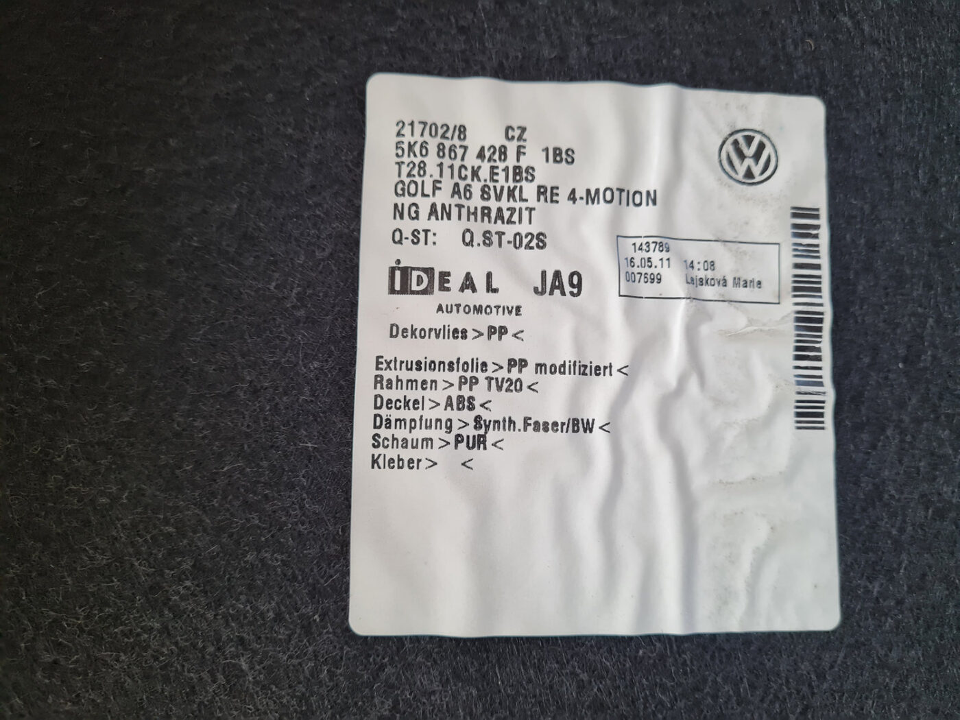 Bagāžnieka nodalījuma sānu apdare priekš VW GOLF 6 2011 3 Bagāžnieka nodalījuma sānu apdare priekš VW GOLF 6 2011