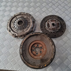 Sajūga komplekts priekš VW GOLF 6 2011