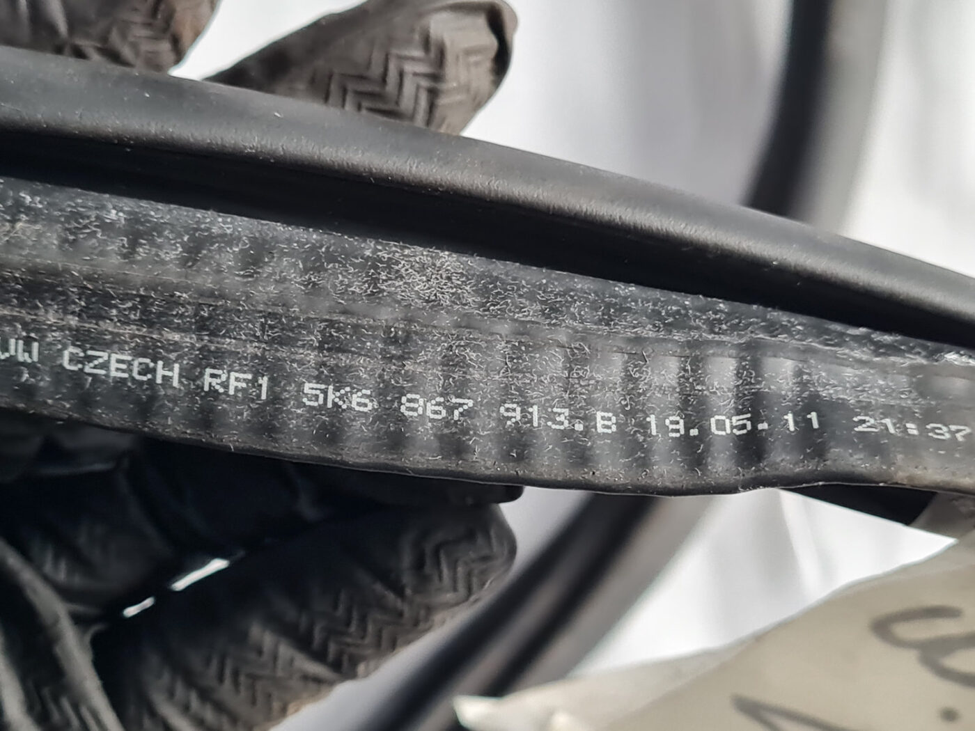 Durvju gumija priekš VW GOLF 6 2011