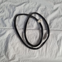 Durvju gumija priekš VW GOLF 6 2011