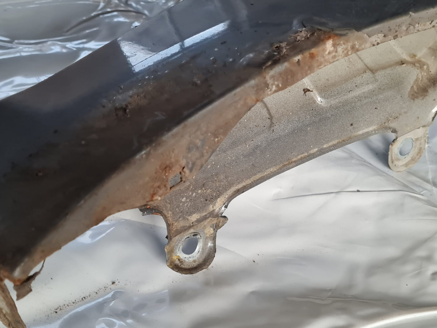 Priekšējais labais spārns priekš VW GOLF 6 2011 28 Priekšējais labais spārns priekš VW GOLF 6 2011