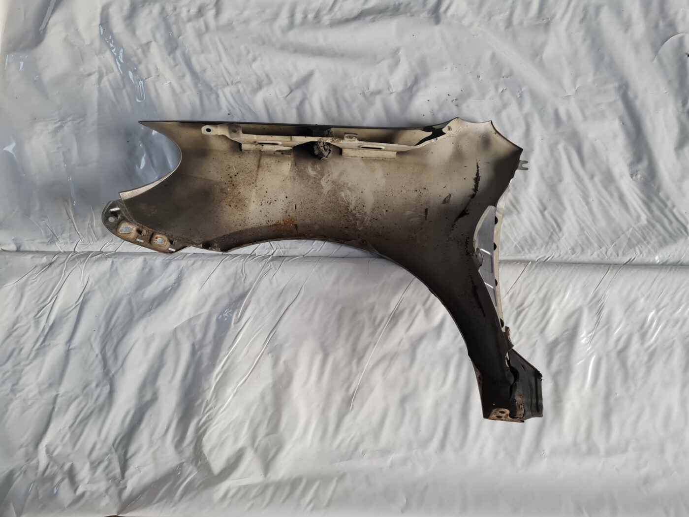 Priekšējais labais spārns priekš VW GOLF 6 2011 17 Priekšējais labais spārns priekš VW GOLF 6 2011