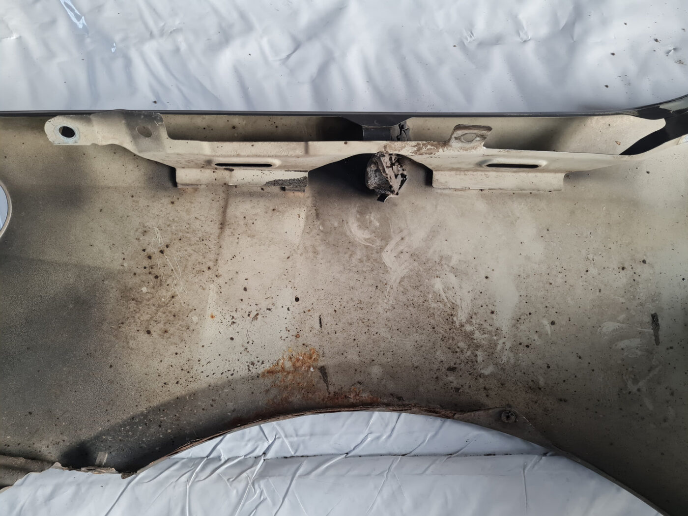 Priekšējais labais spārns priekš VW GOLF 6 2011 15 Priekšējais labais spārns priekš VW GOLF 6 2011