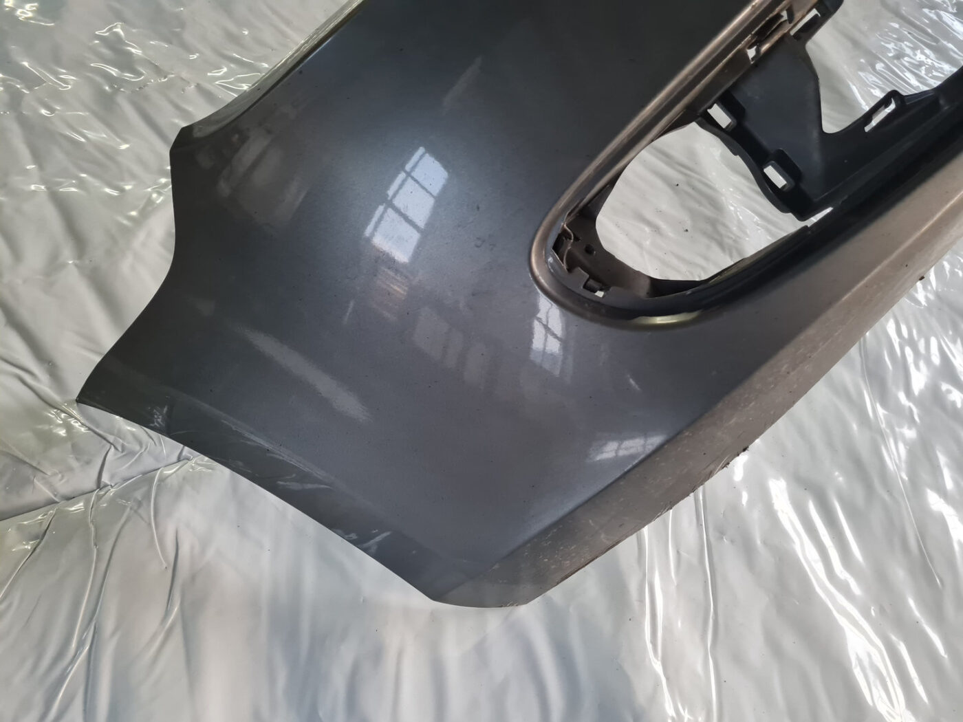 Priekšējais buferis priekš VW GOLF 6 2011 29 Priekšējais buferis priekš VW GOLF 6 2011