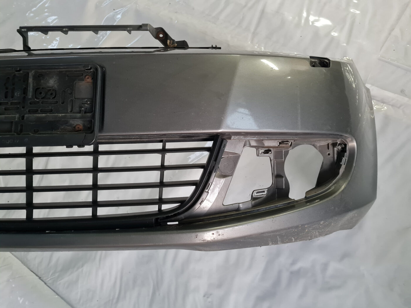 Priekšējais buferis priekš VW GOLF 6 2011 22 Priekšējais buferis priekš VW GOLF 6 2011