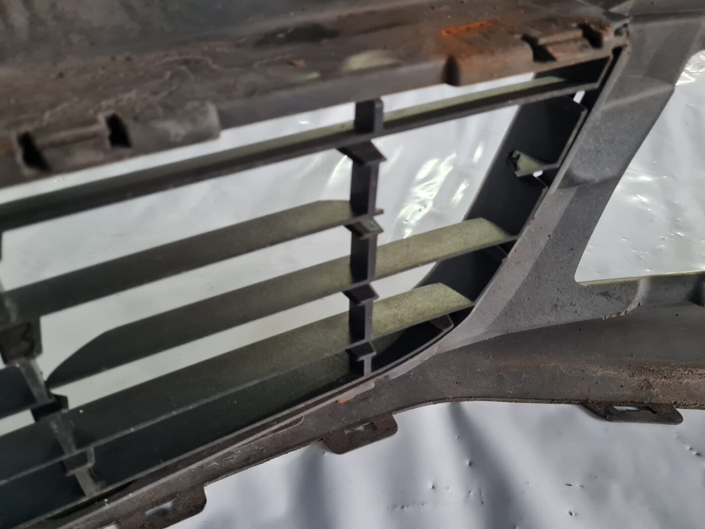 Priekšējais buferis priekš VW GOLF 6 2011 6 Priekšējais buferis priekš VW GOLF 6 2011