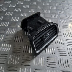 Mērinstrumentu paneļa gaisa vads, pa labi priekš VW GOLF 6 2011